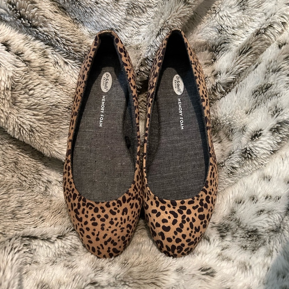 Dr. Scholl's Brown and Black Flats